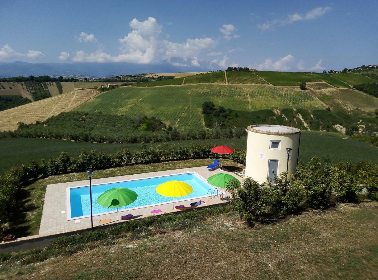 Agriturismo Terra Dei Falchi Castilenti Εξωτερικό φωτογραφία