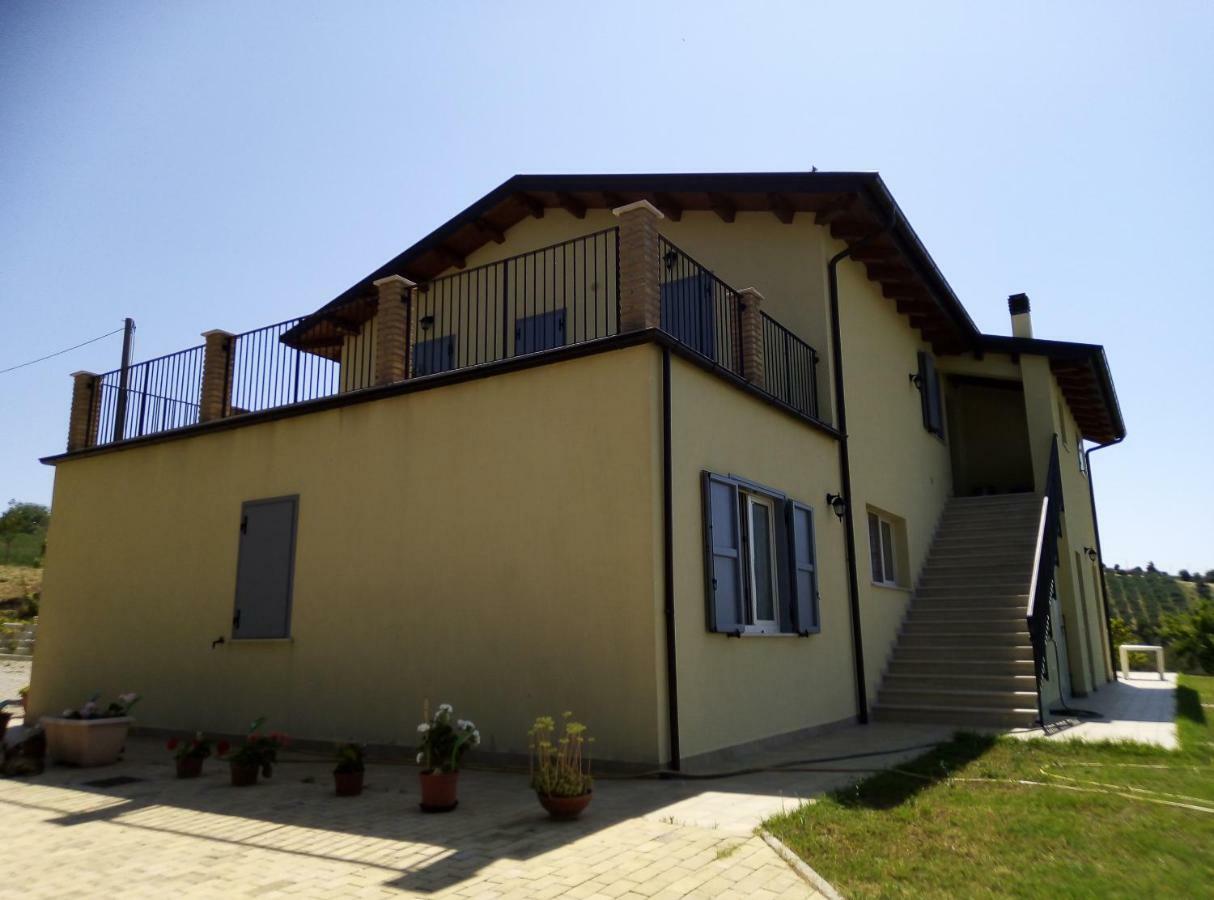 Agriturismo Terra Dei Falchi Castilenti Εξωτερικό φωτογραφία